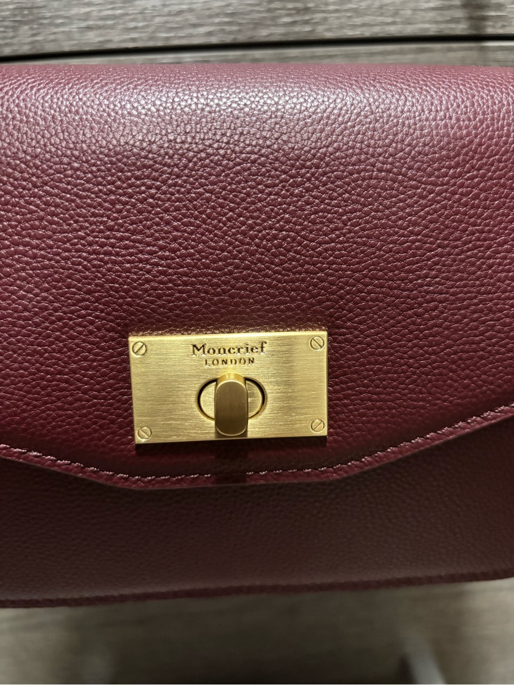 NWT Moncrief London Burgundy Italian Leather Taylor Shoulder Bag - Picture 4 of 8